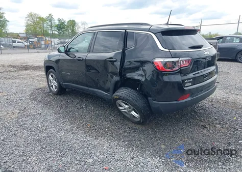 2024 Jeep Compass Latitude 4X4 из США, поврежденный, VIN 3C4NJDBN5RT591025